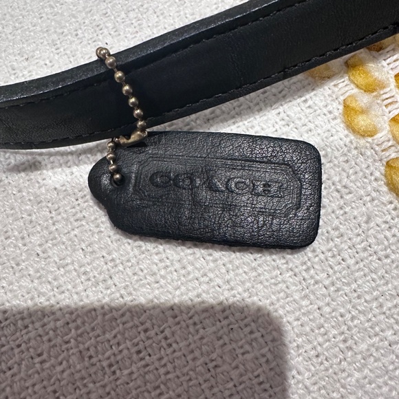 Classic Coach Legacy Crossbody - Picture 3 of 9